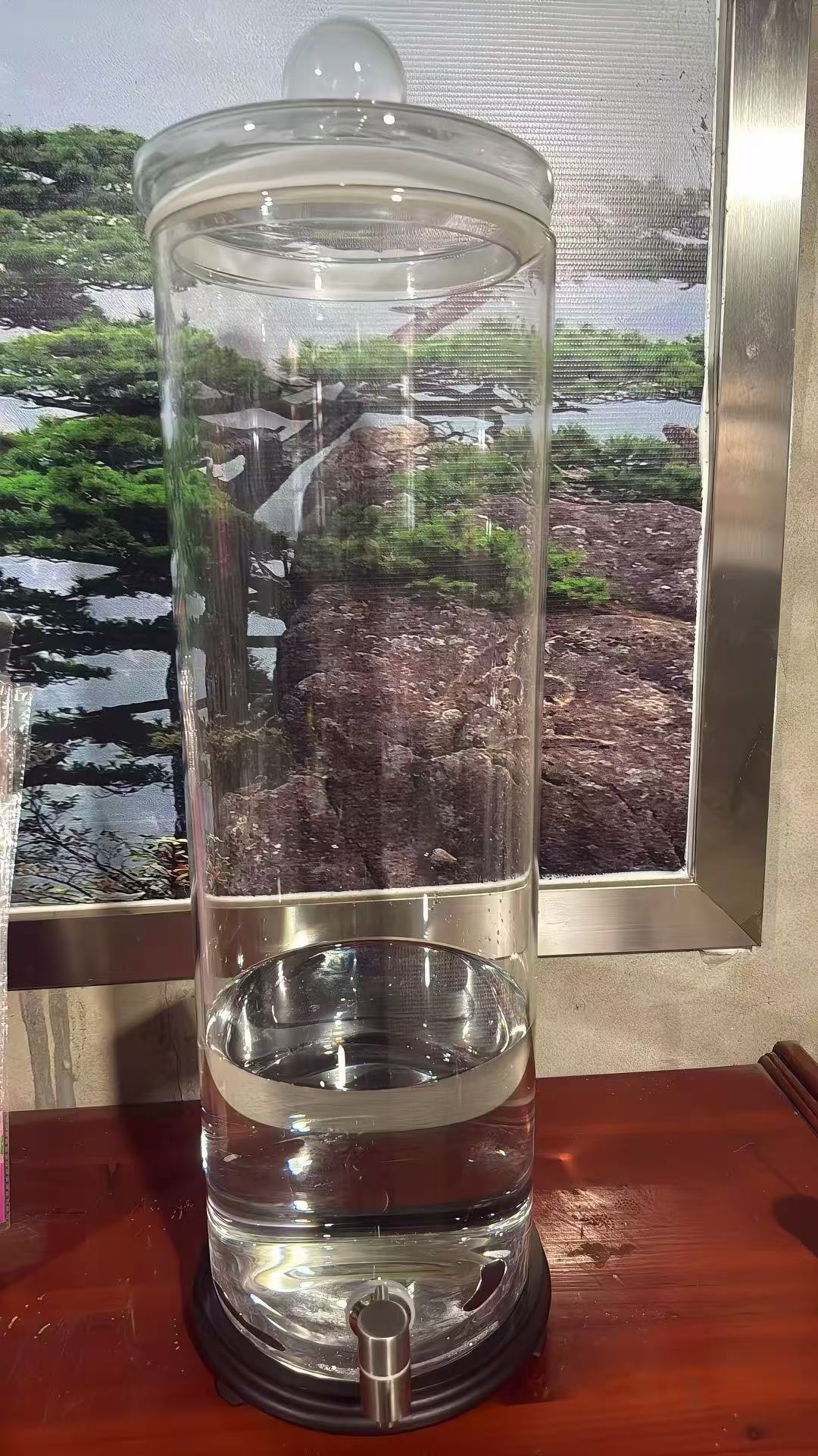 High-end professional large-capacity glass jars for making wine, wine jars, and wine bottles